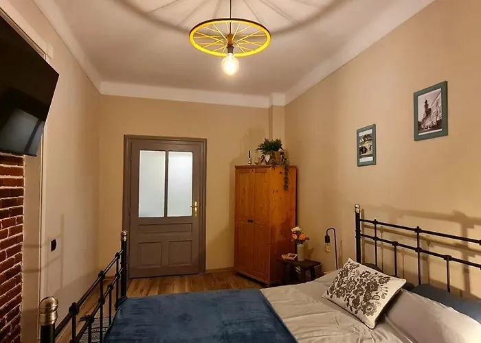 Rope Street Nr 17 * Braşov